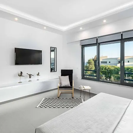 Summer Light Villa *